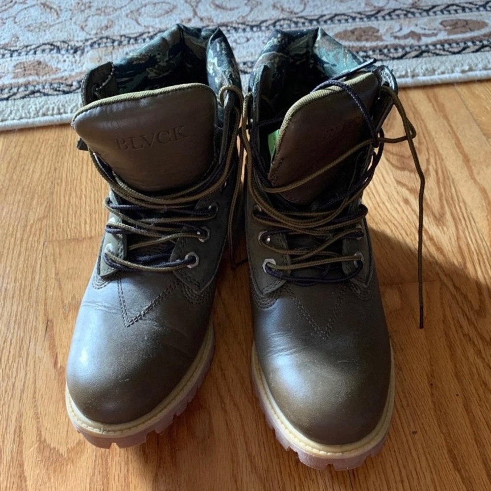 🎉HP🎉Timberland Boots